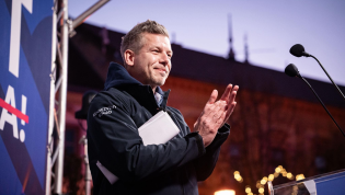 Петер Мадьяр построил успешную политическую карьеру