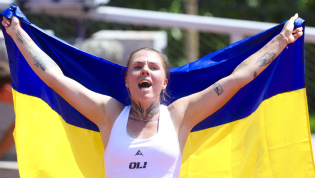 Александра Олейникова