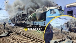 Пассажирский поезд получил повреждения