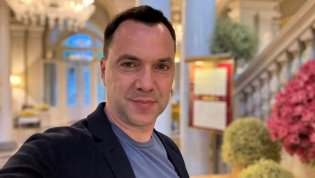 Алексей Арестович выехал из Украины во время войны