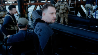 Буданов во время поездки на Змеиный в 2025 году