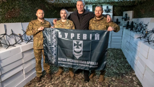 Кличко на передаче дронов датированной 10 апреля на сайте КГГА