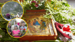 В этот день в храмах освящают зеленые веточки и цветы