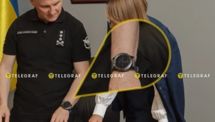 Это могут быть Garmin fenix