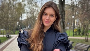 Александра Кучеренко была женой Комарова около 6 лет