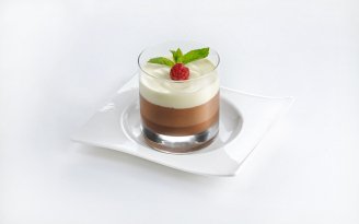 Нежный как облачко: рецепт десерта "Три шоколада"