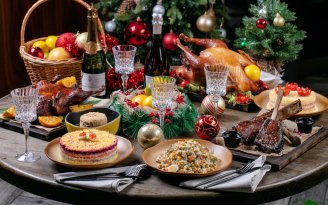 10 салатов, которые готовятся за 10 минут: рецепты блюд на скорую руку к Новому году 2026