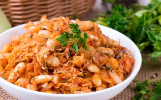 Постное рагу с фасолью: ароматно, сытно и просто (видео)