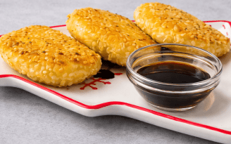 Хрустящие и сырные: наггетсы, которые исчезнут первыми со стола (видео)