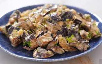 Баклажаны, которые затмят мясо: это блюдо вы будете готовить снова и снова