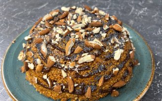 Домашній "Мурашник": торт зі смаком дитинства, який завжди вдається (відео)