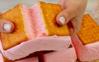 Три ингредиента — и магия в тарелке: десерт в стиле "Птичьего молока" (видео)