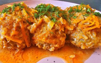 Семейный обед всего за час: ленивые голубцы, тающие во рту (видео)