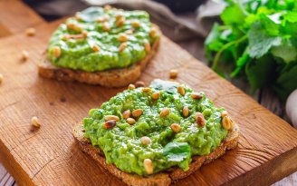 Нежная закуска с авокадо и фетой: секрет идеальной намазки (видео)
