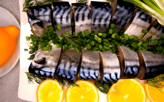 Не запечена і не смажена: як приготувати скумбрію до новорічного столу