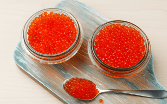 В магазине об этом не расскажут: как отличить настоящую икру от искусственной (видео)