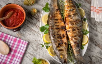 Жареная рыба без запаха и брызг: простой кулинарный лайфхак