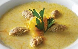 Сырный суп, который захочется повторить: как его приготовить с сочными фрикадельками (видео)