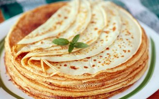 Блинчики получаются тонкими и не рвутся: какой необычный ингредиент добавить в тесто (видео)