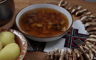 Грибная юшка на Святвечер: традиционный рецепт из сушеных белых грибов (видео)