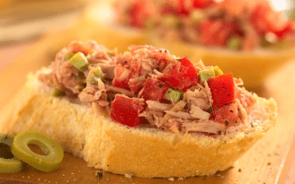 Намазка из тунца и оливок: быстрая закуска с ярким вкусом для будней и праздников (видео)