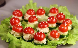 Помидоры по-новому: нежная сырная намазка, которую захочется повторить (видео)