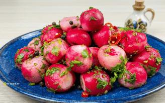 Квашеная редиска: неожиданный рецепт, который меняет вкус привычного овоща (видео)