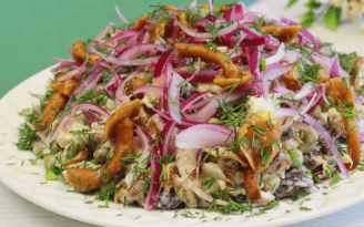 Салат "Козацкий пир" обожают мужчины: сытный и очень вкусный