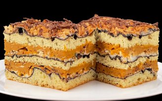 "Белочка" — пирожное, от которого когда-то были в восторге все: легендарный рецепт из маминой тетради