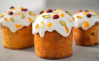 Масло 82% подешевело на 54 грн: самое время готовить сдобную паску (видео)