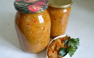 Сытный и вкусный салат с перловкой на зиму