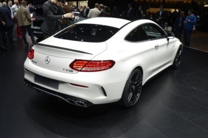 Новый Mercedes C-Class Coupe получил до 510 л.с.