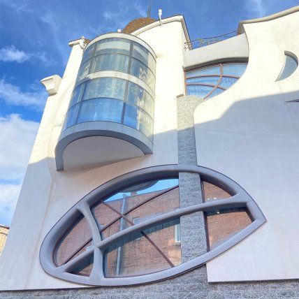 Вілла Барселона у Дніпрі, архітектор Михайло Хохлов