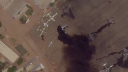 Бои в Судане фото Maxar