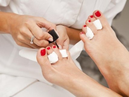 Mama beauty: как привести себя в порядок за 10 дней до Нового года - изображение №3