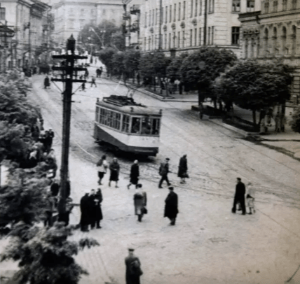Трамвай у Чернівцях у 1950-ті