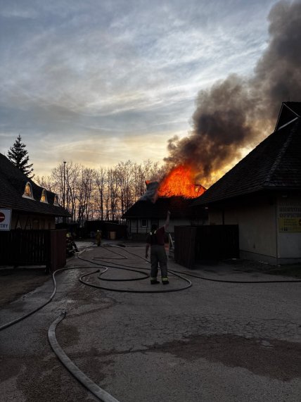 Український центр в Канаді охопила пожежа. Подробиці, фото та відео