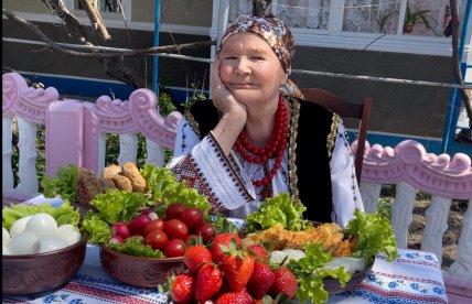 Бабушка Алины Гросу