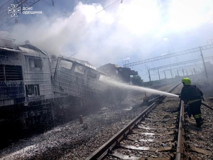 Поїзд постраждав через удар дрона в Одеській області