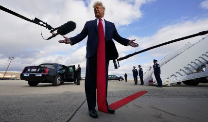 дональд трамп длинный галстук