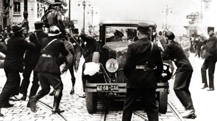 Первые секунды после выстрелов Владо Черноземского в Марселе, зафиксированные Жоржем Межа