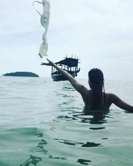 Регина Тодоренко опубликовала пикантный снимок