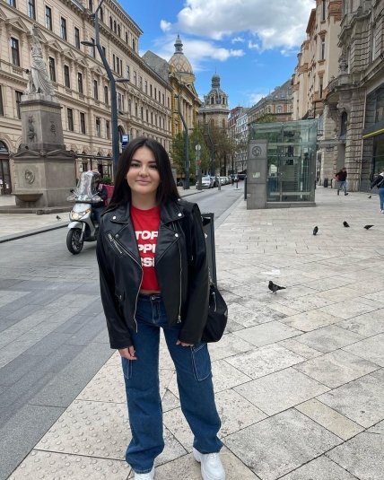 Маша Данилова с сумочкой Prada