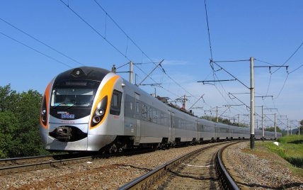 Електропоїзд Hyundai Rotem HRCS2