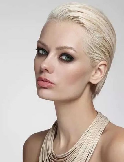 Стрижки на тонкие волосы