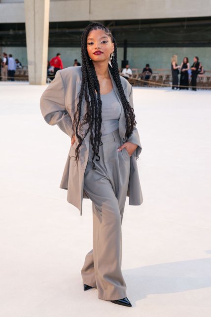 Холли Бейли