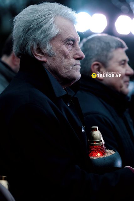 Виктор Ющенко почтил память жертв Голодомора