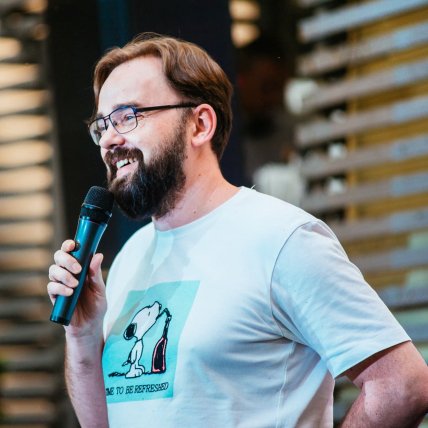 Артур Петров