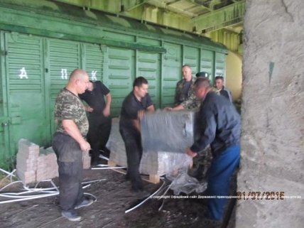 На границе с Румынией обнаружили партию контрабандных сигарет