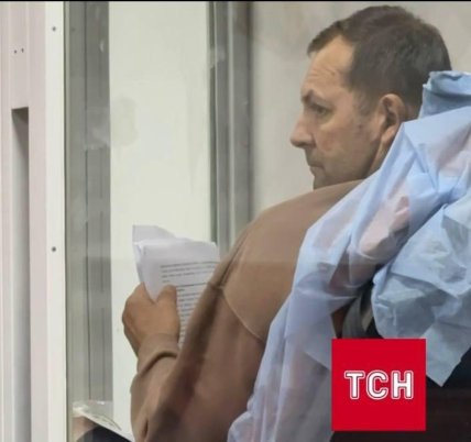 Как выглядит водитель, влетевший в подземку в Киеве